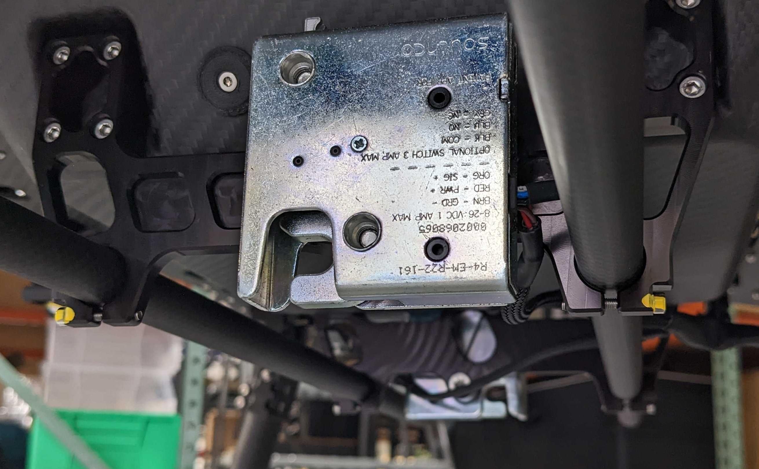 R4-EM-R22-16: High-load gripper example